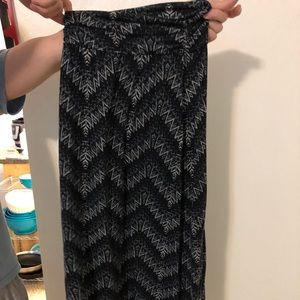 Women’s Small Maxi Skirt
